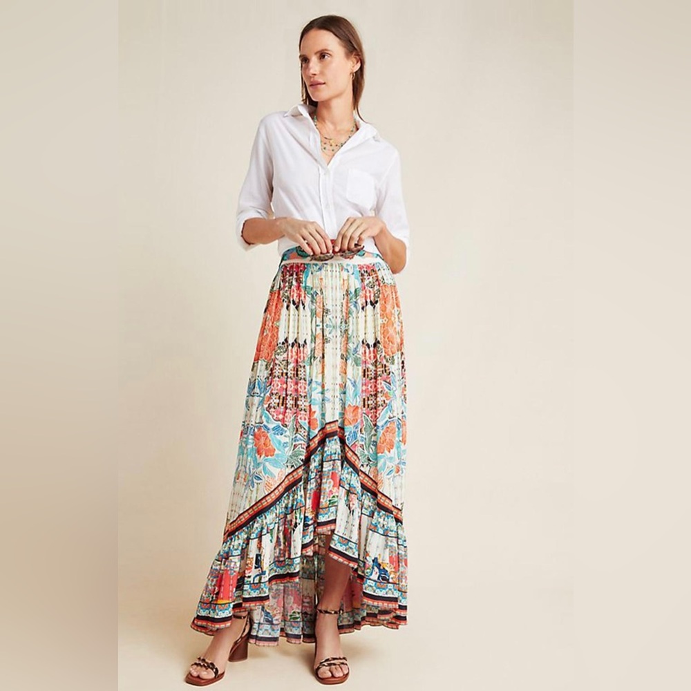 Anthropologie skirt with sequined waistband. Excellent condition. Size 6.